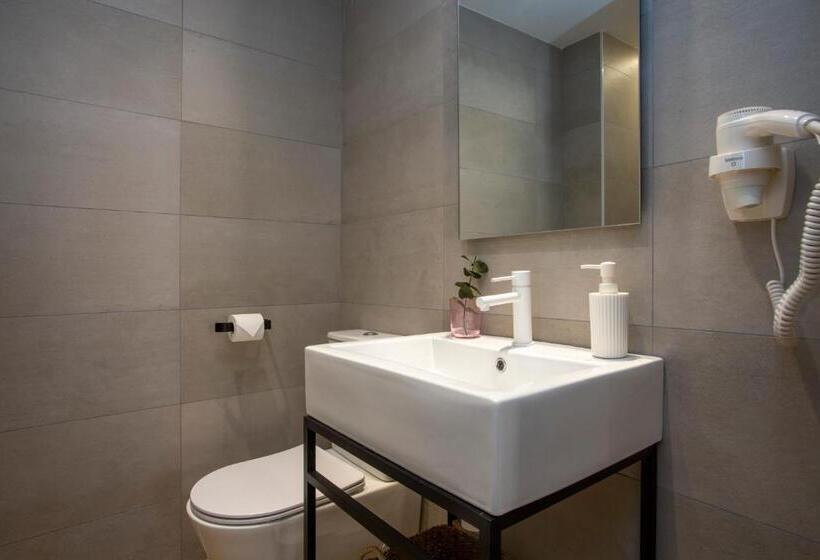 اتاق استاندارد یک نفره, Aila Ii Hotel Boutique By Singularstays   Digital Access