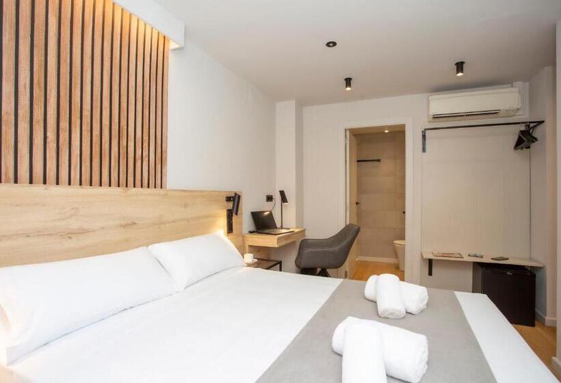 اتاق استاندارد با بالکن, Aila Ii Hotel Boutique By Singularstays   Digital Access