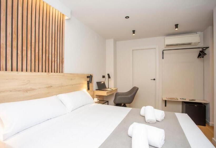 اتاق استاندارد با بالکن, Aila Ii Hotel Boutique By Singularstays   Digital Access