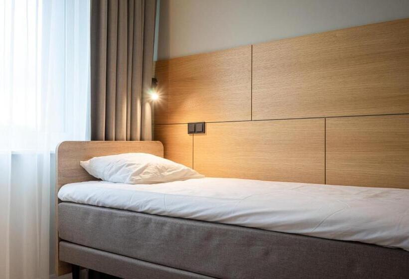 اتاق استاندارد یک نفره, Espak Hostel