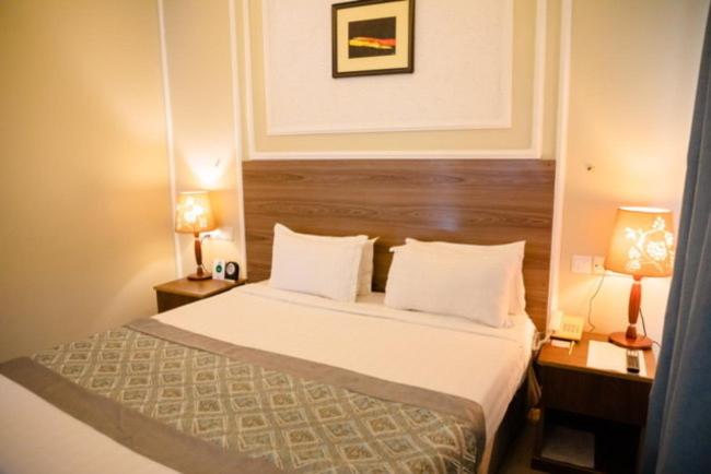 اتاق لوکس, Greenside