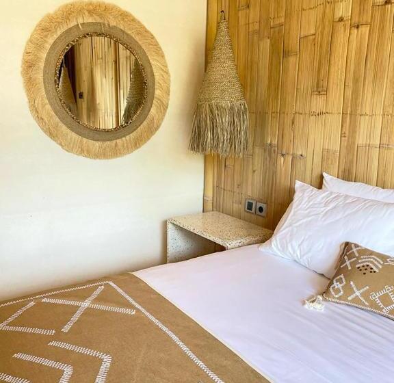 بانگلوی استاندارد 2 خوابه, Nusava Boutique