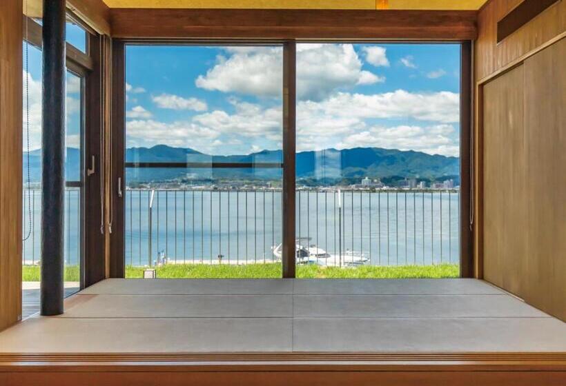 Suite with lake view, Yanmar Sunset Marina Clubhouse&