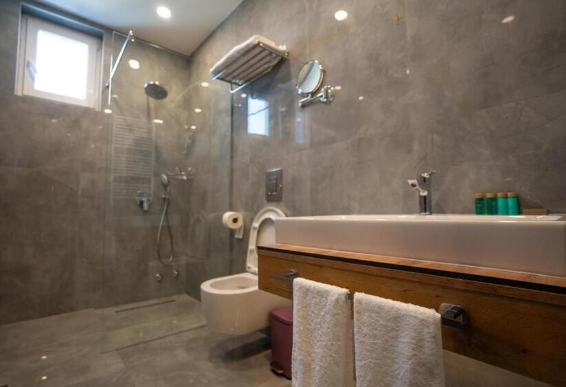اتاق لوکس, Kame Hotel Belgrade,贝尔格莱德凯美酒店