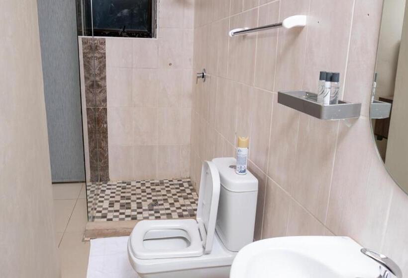 اتاق لوکس با بالکن, Milele Lodge