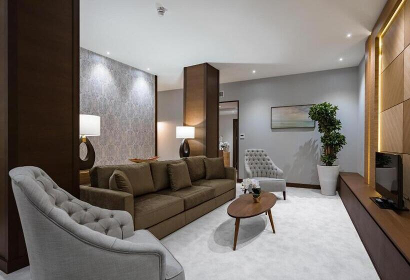 سوئیت با تخت بزرگ, Papillon Belvil Holiday Village