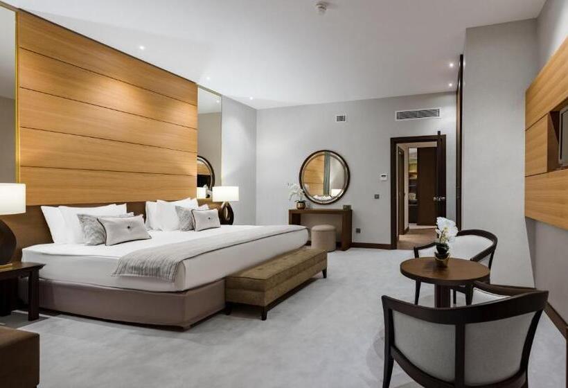 سوئیت با تخت بزرگ, Papillon Belvil Holiday Village