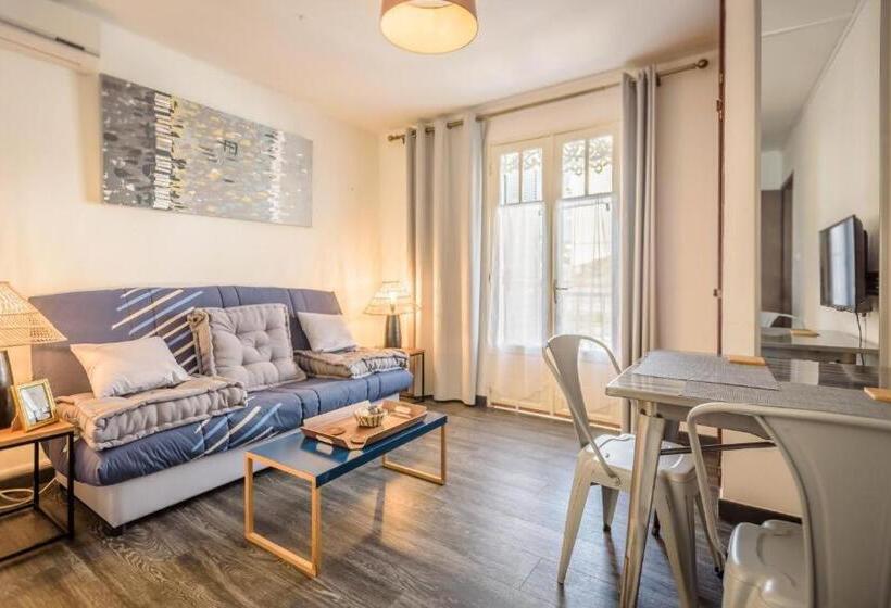 آپارتمان 1 خوابه با بالکن, 1a   Chambres Et Appartements Au Calme   Centre St Denis   Barachois
