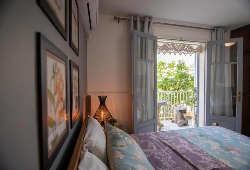 اتاق استاندارد با بالکن, 1a   Chambres Et Appartements Au Calme   Centre St Denis   Barachois