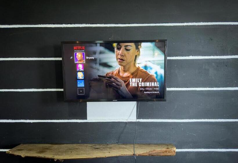 اتاق استاندارد با تخت بزرگ, The New Njiro Legacy