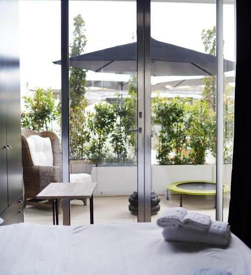 اتاق لوکس, La Resilienza Relais