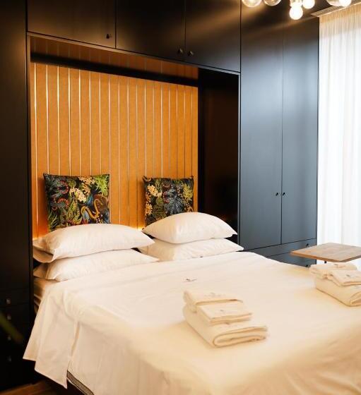 اتاق لوکس, La Resilienza Relais