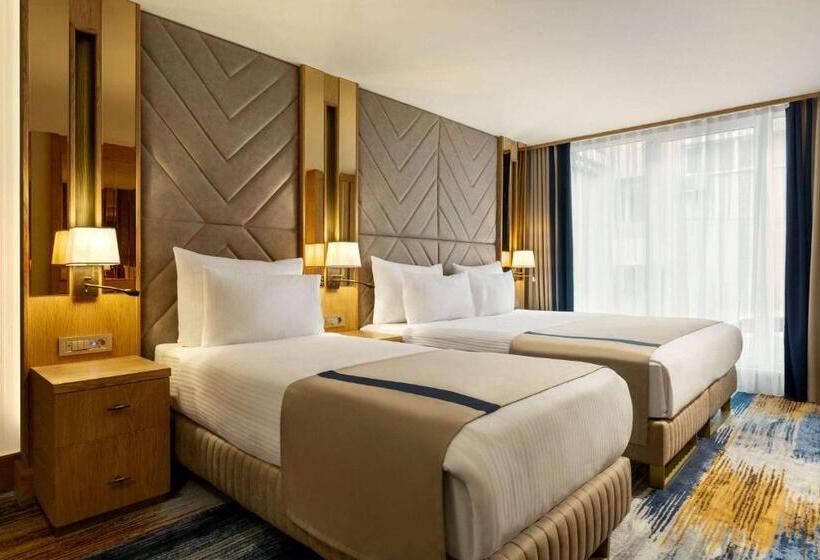 اتاق سوپریور تودرتو, Days Inn By Wyndham Istanbul Bomonti