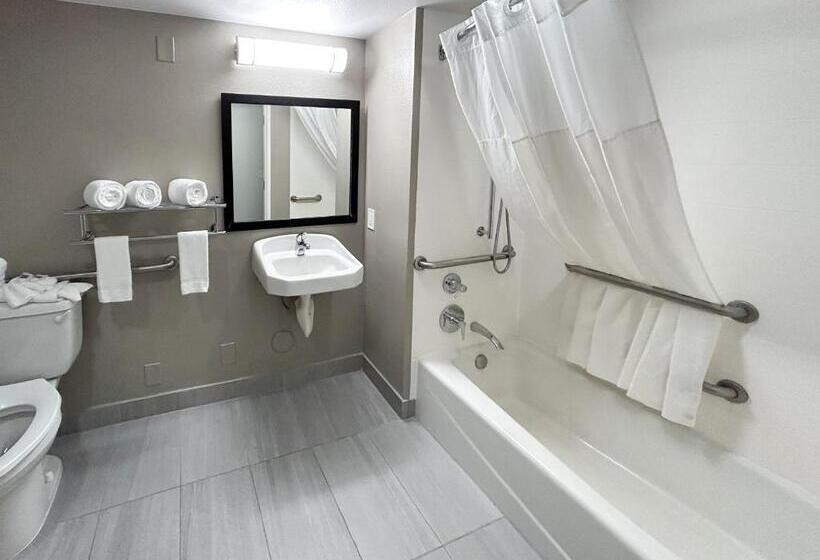 اتاق استاندارد برای معلولان, Studio 6 Suites Carson, Ca