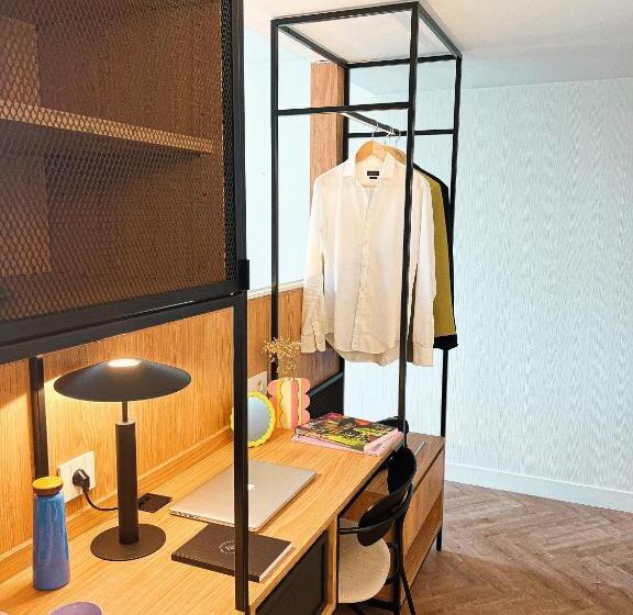 اتاق استاندارد, H4 Hotel Wyndham Paris Pleyel Resort
