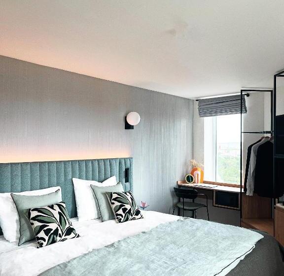 اتاق لوکس, H4 Hotel Wyndham Paris Pleyel Resort