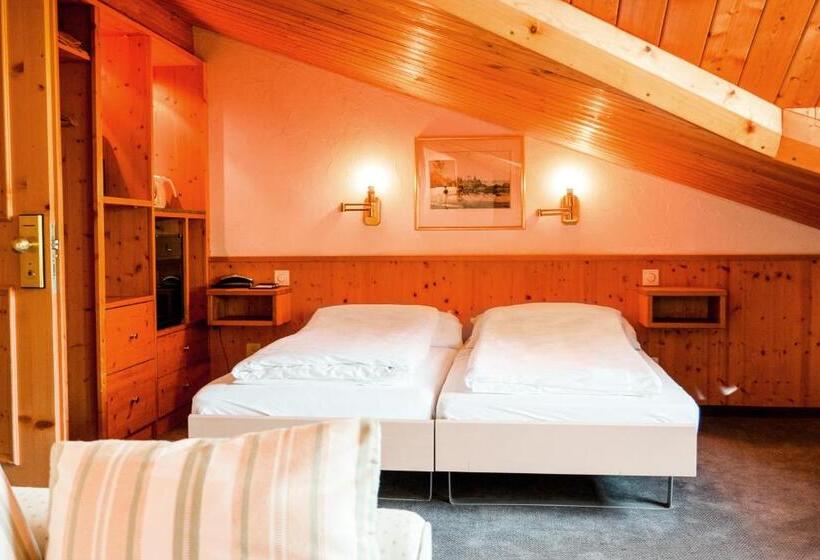 اتاق استاندارد سه نفره, Hillsite Smart Hotel Flims