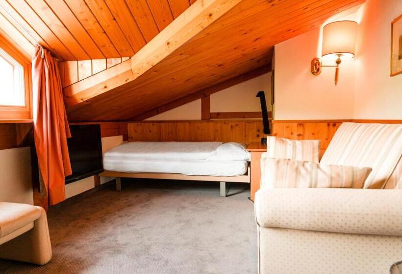 اتاق استاندارد سه نفره, Hillsite Smart Hotel Flims