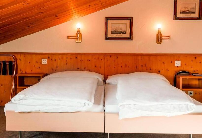 اتاق استاندارد چهار تخته, Hillsite Smart Hotel Flims