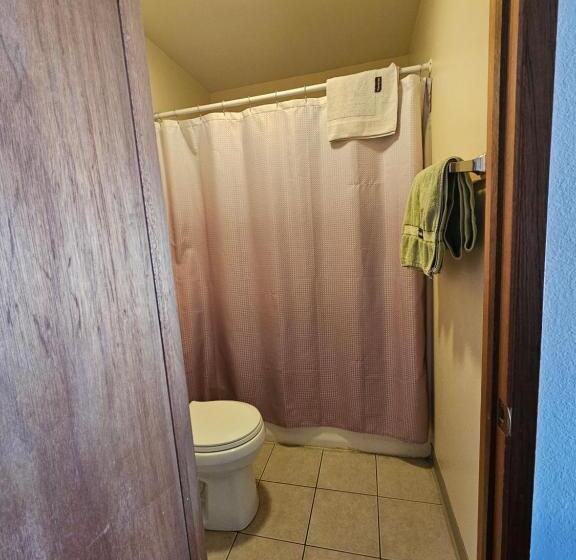 اتاق استاندارد با تخت بزرگ, Cle Elum Travelers Inn