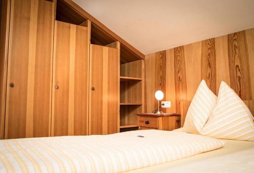 اتاق استاندارد با سرویس بهداشتی مشترک, Gästehaus Haffner