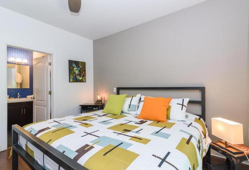 اتاق استاندارد با تخت بزرگ, House 5863  Chicago S Premier Bed And Breakfast