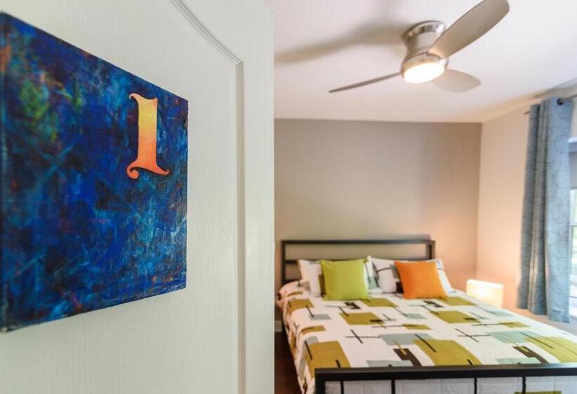 اتاق استاندارد با تخت بزرگ, House 5863  Chicago S Premier Bed And Breakfast