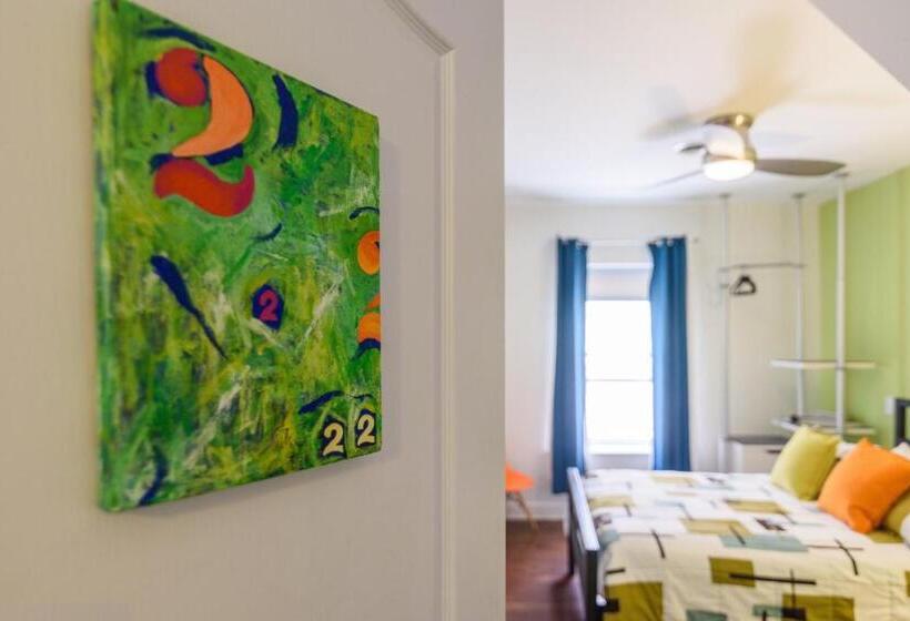 اتاق استاندارد, House 5863  Chicago S Premier Bed And Breakfast