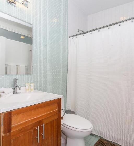 اتاق استاندارد, House 5863  Chicago S Premier Bed And Breakfast