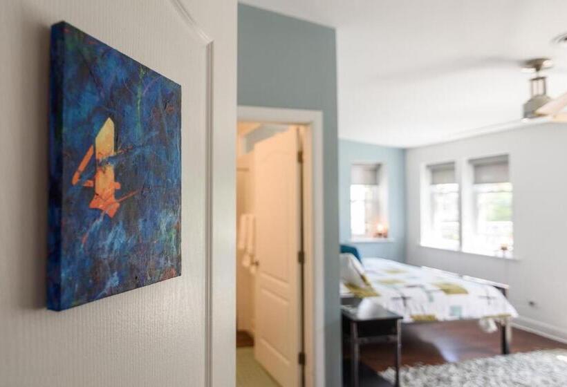 اتاق استاندارد, House 5863  Chicago S Premier Bed And Breakfast
