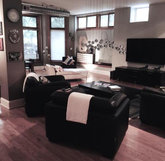 اتاق لوکس با تخت بزرگ, House 5863  Chicago S Premier Bed And Breakfast