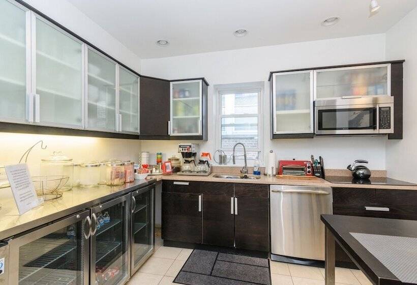 اتاق استاندارد, House 5863  Chicago S Premier Bed And Breakfast