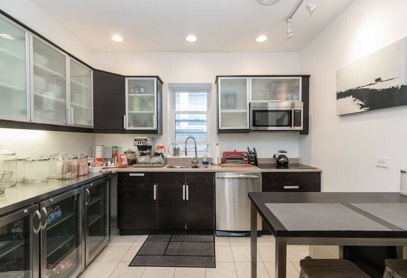 اتاق استاندارد, House 5863  Chicago S Premier Bed And Breakfast
