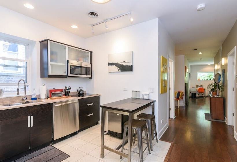 اتاق استاندارد, House 5863  Chicago S Premier Bed And Breakfast