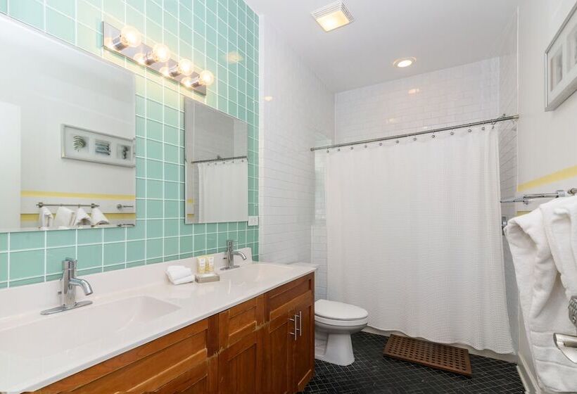 اتاق استاندارد, House 5863  Chicago S Premier Bed And Breakfast