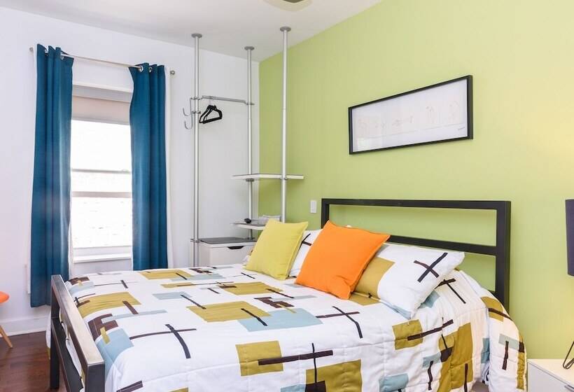 اتاق استاندارد, House 5863  Chicago S Premier Bed And Breakfast