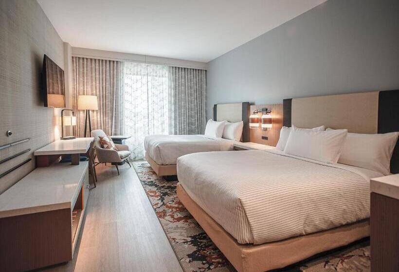 اتاق استاندارد چهار تخته, Cambria Hotel Austin Downtown