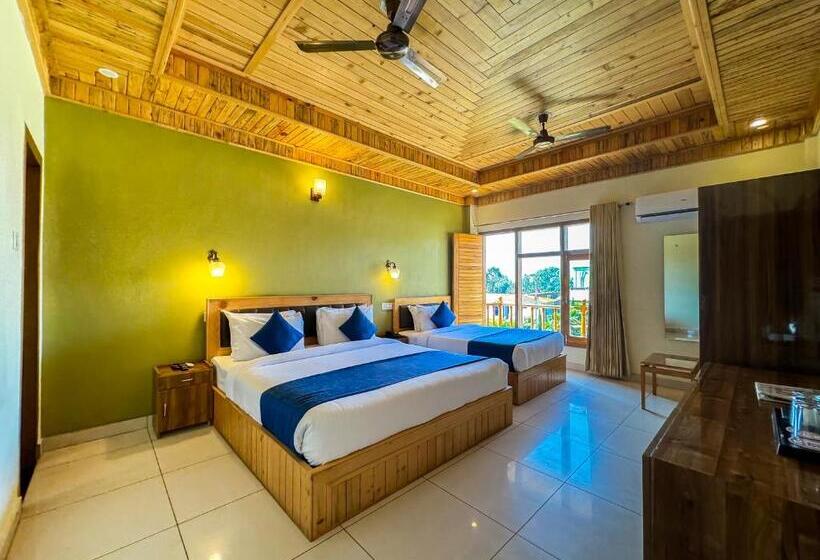 اتاق استاندارد سه تخته با بالکن, Corbett Bunglow , Jim Corbett