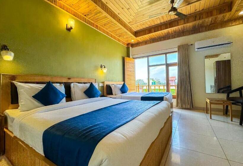 اتاق استاندارد سه تخته با بالکن, Corbett Bunglow , Jim Corbett