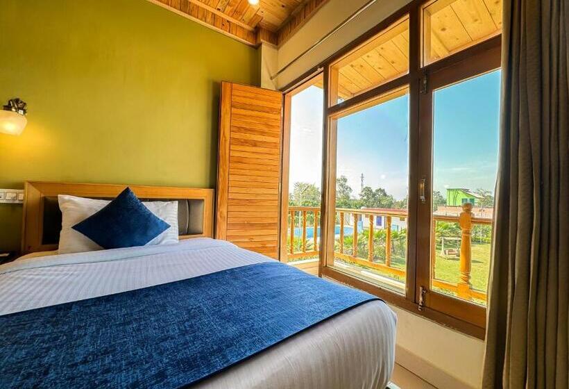 اتاق استاندارد سه تخته با بالکن, Corbett Bunglow , Jim Corbett