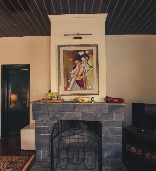 اتاق استاندارد با بالکن, Magpie Lodge