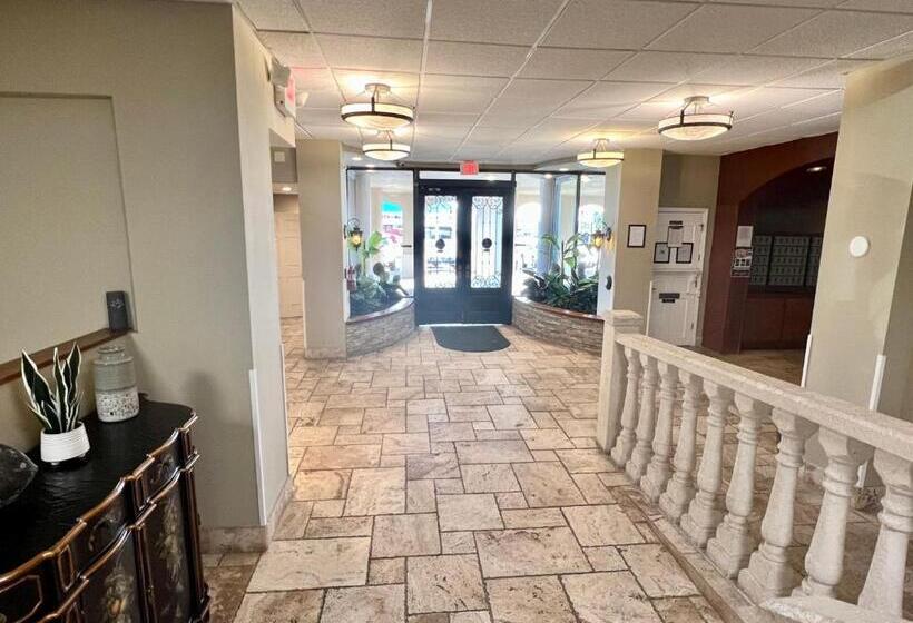 استودیوی استاندارد با چشم‌انداز دریا, Pirates Cove 4th Floor Balcony Remodeled Condo