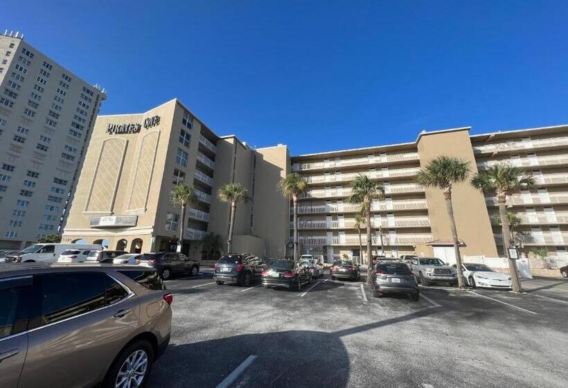 استودیوی استاندارد با چشم‌انداز دریا, Pirates Cove 4th Floor Balcony Remodeled Condo