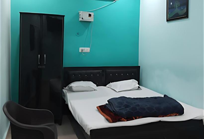 اتاق استاندارد, Shriveni Madhav Hotel Near Kalindi Floating Restaurant