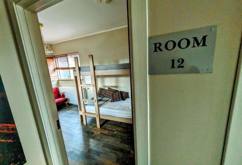 اتاق خانوادگی با سرویس بهداشتی مشترک, Hótel Hrífunes By Ourhotels