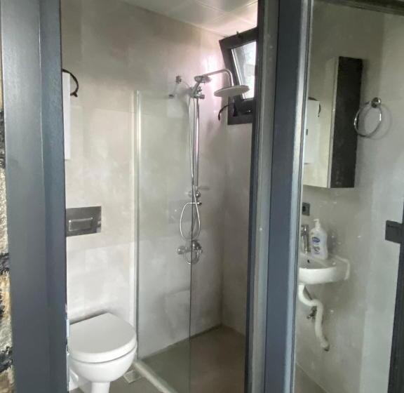 اتاق استاندارد چهار تخته, Sarabi Suit Bungalov