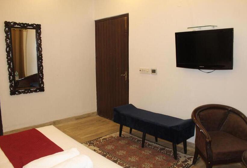 اتاق لوکس, Khanna Residency