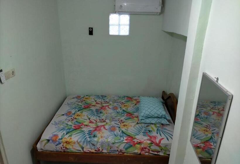 اتاق استاندارد, Merpati Hostel Banyuwangi