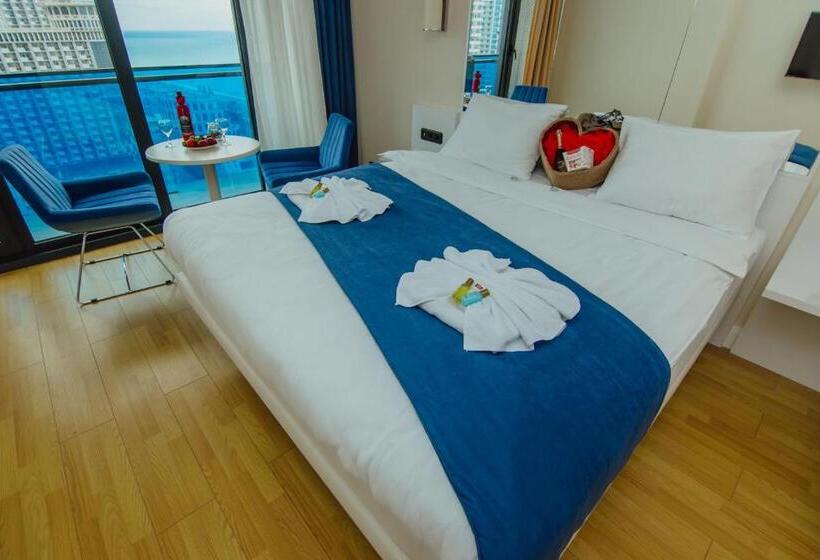 سوییت با چشم‌انداز دریا, Orbi City Hotel View Batumi