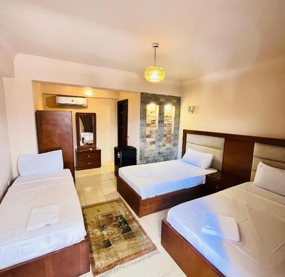 اتاق استاندارد سه نفره, Sunset Dahab